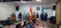 Улуттук адабият күнүнө карата поэзия кечеси өтүүдө
