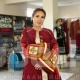 "Оюулар элдик, биз ошолорго жаңы жашоо беребиз". Улуттук кол өнөрчүлүк менен заманбап төшөнчүлөрдү жараткан ишкер айым менен маек