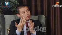 Тилек Токтогазиев SUPER.KG порталынын #ГалстукТар долбоорунда конокто болду