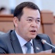 Жогорку Кеңештин жыйынында Мирлан Бакиров вице-спикерликтен кеткенин жар салды