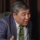 "Азыркы депутаттар эрден чыккан аялдай болуп калдык" дейт Рыскелди Момбеков