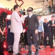 "Жубайлар шоу" сынагы: Жубайларын көтөрүп чыдамкайлыгын сынаган мырзалар, кол күрөштүргөн айымдар