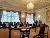 Жогорку Кеңештин эл аралык комитети тажик генералынын сүйлөгөнү боюнча маселени жабык карамай болду