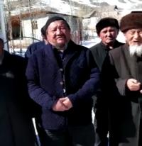 Алай районунун Арпа-Тектир айылынын жашоочулары Төлөгөн Рахманберди уулу күнөөсүн моюнга алганын айтышты