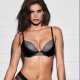 "Жүздөгөн ич кийимди таштандыга ыргытышкан". Victoria&rsquo;s Secret бренди кайра талкуу чордонунда