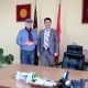 Нарын драмалык театры менен Мамлекеттик жаш көрүүчүлөр театрынын жетекчилери алмашты