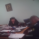 Пара менен кармалган салык кызматкерлери кызматтан бошотулду