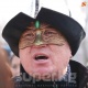Жөө жүрүшкө чыккан рэпер Тата Улан: "Аялдардын укугу тебелене берсин деп эмес, аша чаап кетпегиле деп чыктым"