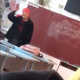 Окуучуларды тилдеп, 8-мартка карата сый уюштурууну суранган мугалим жумуштан алынды (видео)
