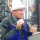 Жарандык активист Өндүрүш Токтонасыров: "Жогору жактагылар элди ойлогон болсо, жергиликтүү кеңештерге шайлоону токтотушу керек". КҮНСОБОЛ