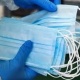 Дарыканадан товар сатып алгандарга белекке бет кап берилүүдө