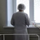 Өзбекстанда коронавирустан өзүн-өзү жашыруун түрдө дарылап жүргөн дарыгер каза болду