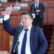 Экс-депутат Алмамбет Шыкмаматов: "Президенттик башкаруу түздөн-түз үй-бүлөлүк кландык башкарууга алып барат". КҮНСОБОЛ
