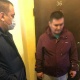 Атасы баласын "отжимание жаса" деп ур-тепкиге алган окуя. Баланын ата-энеси суракка алынып, 4-перзентин күтүп жатышканы маалым болду