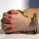 Жалал-Абад ооруканасында 13 күн комада жатып, чарчап калган 2 жашар кыздын окуясы. Өгөй эне 10 жылга эркинен ажыратылды