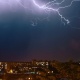 "Унааңарды бактын жанына токтотпогула!". Бишкек мэриясы аба ырайына байланыштуу жашоочуларды абайлоого чакырды