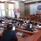 Жогорку Кеңеш Баткендеги табигый кырсыктын кесепети тууралуу өкмөттүн маалыматын угат