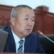 Депутат: "Сүт арзан баада алынып, дүкөндөрдө эки эсе кымбат сатылып жатат"