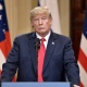 "Мен үчүн өтө оор". Дональд Трамп коронавирустан каза болгон достору жөнүндө айтты