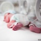Чарчап калды деп ойлошкон. Индияда ара төрөлгөн ымыркайды ата-энеси тирүүлөй көмүп салышкан