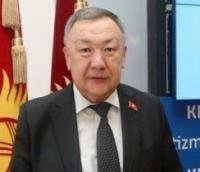 Жогорку Кеңеште жаңы депутат Нургазы Айдаров ант берет
