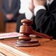 Жергиликтүү соттордун бир катар судьяларынын ыйгарым укуктары токтотулду