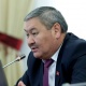 Депутат: "Өзбек премьер-министри Кыргыз өкмөтүнүн өкүлү кечирим сураганын айтты. Бул боюнча Боронов түшүндүрмө бериши керек"