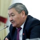 Депутат биринчи вице-премьерди чакырып, өзбек өкмөт башчысы менен болгон сүйлөшүүсү тууралуу маалыматын угууну сунуштады