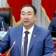 "Кыргызстан" фракциясынан дагы бир депутат мандатын тапшырат. Ал парламенттик шайлоого карата даярдык көрөт
