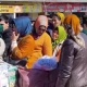 "Үй-бүлөсүнө кайта албай жатышат". Кыргыз-Өзбек "Достук" чек ара бекетинде 100дөн ашык аял Өзбекстанга өтө албай жатат