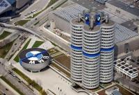 BMW компаниясы 6 миң жумушчу орун кыскартыларын билдирди