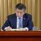 Президент "Качкындар жөнүндө" мыйзамына өзгөртүүлөрдү киргизүү тууралуу" мыйзамына кол койду