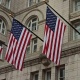АКШ жумушчу визаларын берүүнү 2020-жылдын аягына чейин токтотту