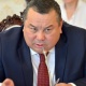 "Ооруп жатканына карабай базарда соода кылып отургандарды милиция менен үйүнө таратабыз, болбосо камайбыз" дейт Балбак Түлөбаев
