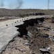 Ысык-Көлдө жаап өткөн жамгырдын кесепетинен унаа жолун суу алып кетти (сүрөт)