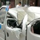Кытайда сегизинчи кабаттан кулаган адам аман калды