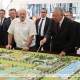 Куюп койгондой окшош. Александр Лукашенко Даниил Урицкий "кебетеси мурдагы экс-премьер-министр Данияр Үсөновго окшош" киши менен жолукту