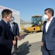 Президент Баткендин ички жолдорунун курулушу жана реконструкциялоонун жүрүшү менен таанышты