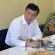 Президент Баткен чек арачылары үчүн жаңы турак-үй курулушунун пайдубалын түптөө ишине катышты