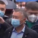 Сот отуруму башталууга саналуу мүнөттөр калды. "Акыйкат чечим күтүп жатам" дейт Канатбек Исаев