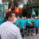 "Мыйзам биз тарапта". "Кыргызстан" партиясынын өкүлдөрү Жогорку Соттун алдына келишти