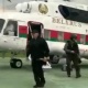 Александр Лукашенко өзүнүн резиденциясына автоматты эмнеге көтөрүп келгенин айтып берди