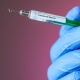 АКШ өз жарандары үчүн коронавируска каршы вакцинанын 100 миллион дозасын даярдап жатат