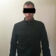 "Шектүү далилдерден кутулуу үчүн колундагы баштыгын ыргытып жиберген". Бишкекте баңги кылмышына шектелген жаран кармалды
