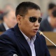 Депутат Дастан Бекешев кызматтык унаасын тапшырды