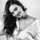 "Жарнамаларга да тартылууга сунуш түшүп жатат". Ырчы Саниа түрк сериалдарында роль жаратууда