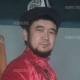 Раймалынын ырын созгондо рахат алып, комузга эстраданы айкалыштырганда арзуу айтасыз. "Өзгөгө сени бергиче, өлүгүм чыксын койнуңдан" деп ырдаган жигит менен маек (видео)