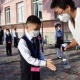Бишкекте кадимки тартипте окуу башталган 2 мектептин окуучуларынан коронавирус аныкталды