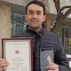 "Бир адамдан бир китеп" долбоору татыган Эл аралык сыйлык, ээсине тапшырылды (видео)