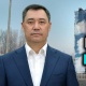 Инаугурация, сыртта обон созгондор, алыстан келген эл жана "Ала-Тоо" аянтындагы абал (видео)